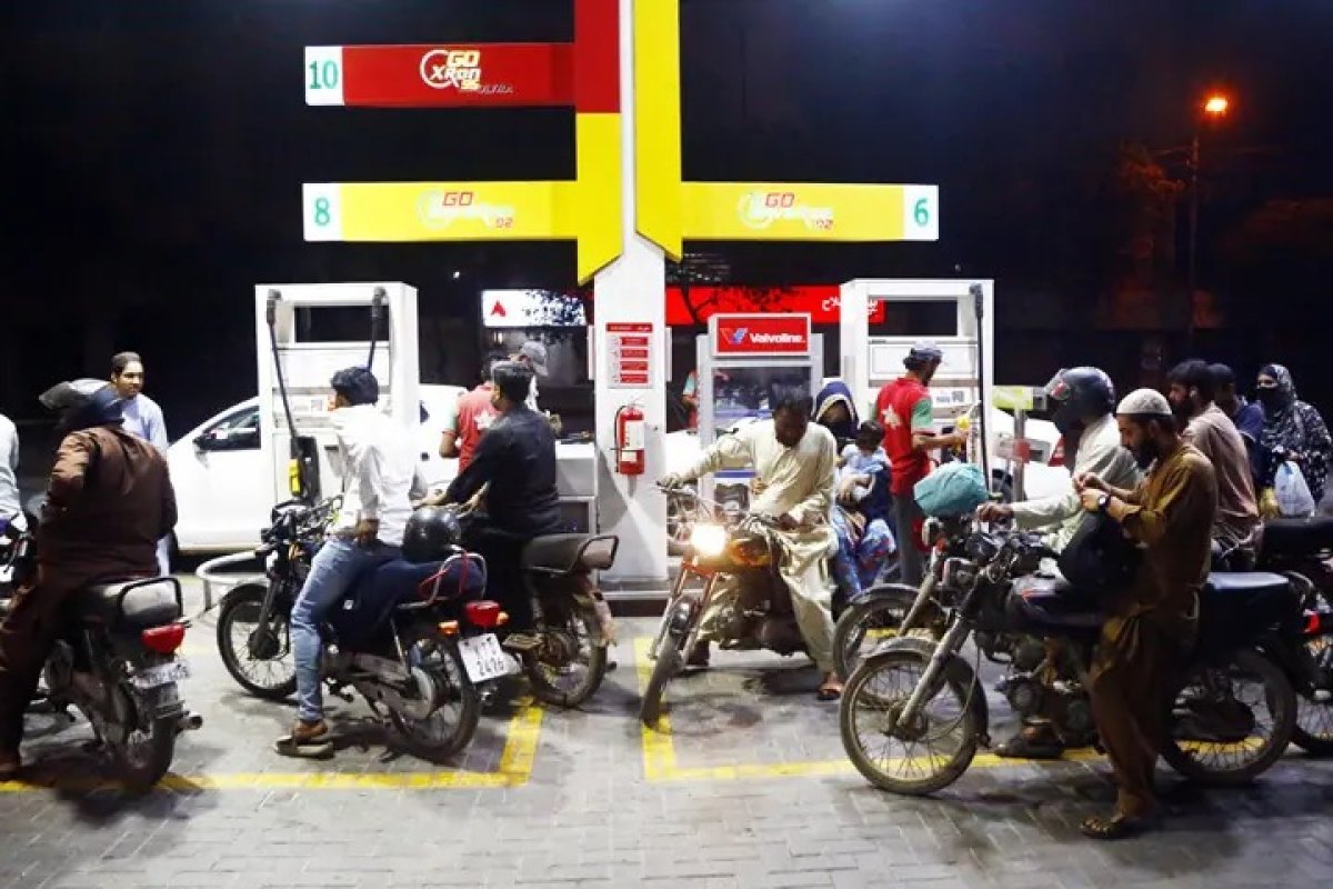 Petrol Diesel Price Today - दिल्ली-यूपी समेत कई राज्यों में ईंधन के दाम स्थिर, जानिए प्रमुख शहरों के ताजा भाव