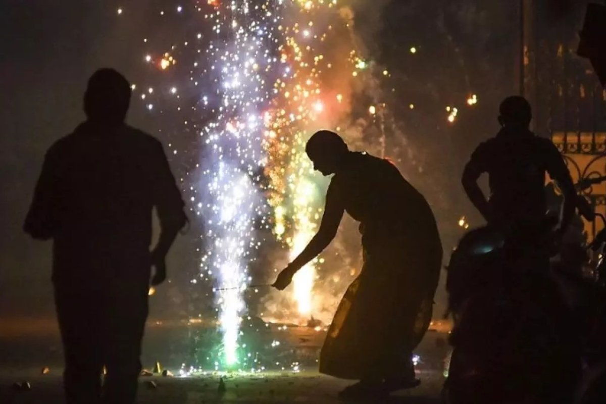 Tamil Nadu Diwali Holiday - दिवाली पर तमिलनाडु में सरकारी दफ्तर और स्कूल रहेंगे बंद, जानिए भरपाई का प्लान