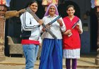 UP Women Empowerment: घूंघट छोड़ राइफल थामेंगी वाराणसी की महिलाएं, 400 ग्रामीण महिलाओं को खेल मैदान में दी जा रही शूटिंग की ट्रेनिंग