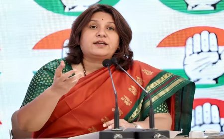Supriya Shrinate Hits Out At Amit Shah - महापुरुषों के बीच अंतर करना और प्रतिस्पर्धा कराना भाजपा का गंदा खेल: सुप्रिया श्रीनेत