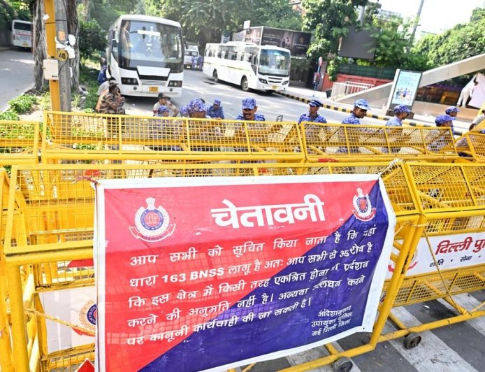 Delhi Jantar Mantar Security: सीईसी ज्ञानेश कुमार के इस्तीफे की मांग पर अड़ी CJP, प्रदर्शनकारियों पर नजर रखने के लिए नाइट-विजन बॉडी कैमरों से लैस हुई पुलिस
