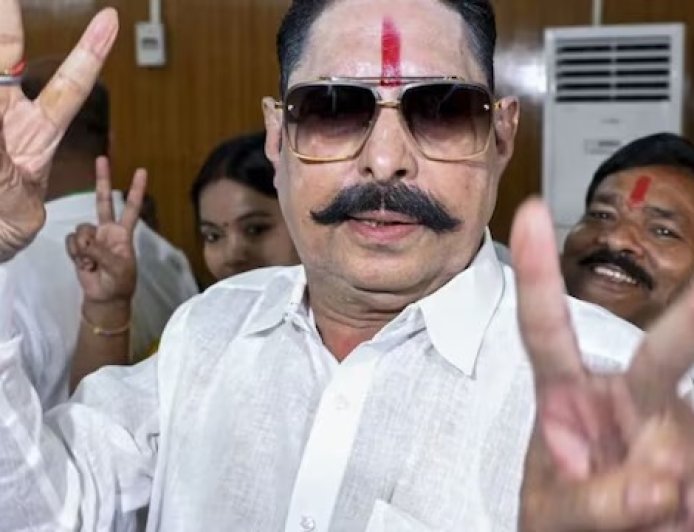 Bihar Politics - जदयू से निष्कासन के बाद बोले अनंत सिंह, 'नीतीश के साथ था और रहूंगा, पार्टी 12 सीटों पर सिमटेगी'